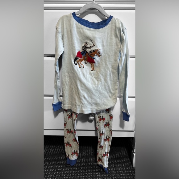 leveret Other - Leveret Kids Pajamas with Knight and Horse Appliqué size 10